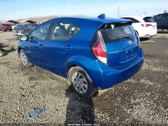JTDKDTB30F1577894 Toyota Prius C Two