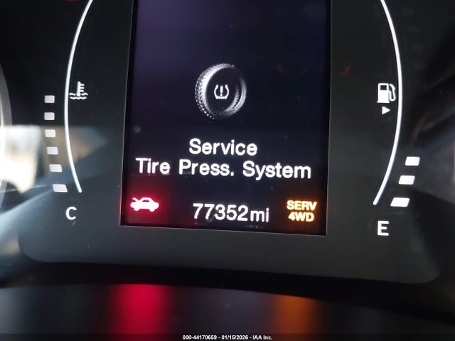 ZACCJBAB6JPH54747 Jeep Renegade Upland Edition 4x4