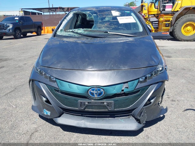 Toyota Prius Prime Plus 2018 JTDKARFP5J3092690 Image 11