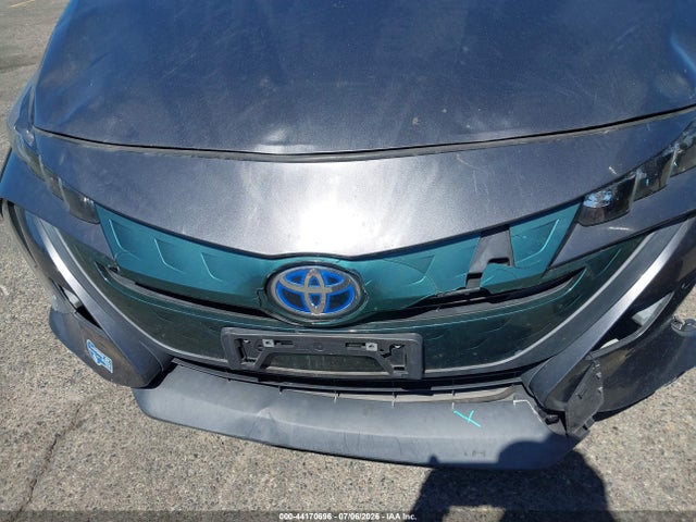 Toyota Prius Prime Plus 2018 JTDKARFP5J3092690 Image 17