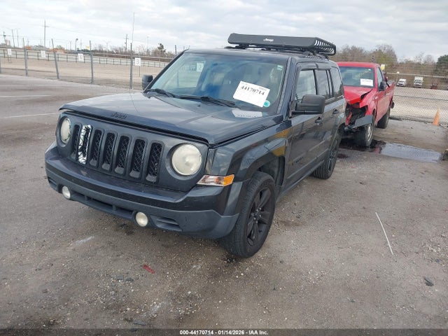 1C4NJPBA1ED813817 Jeep Patriot Altitude