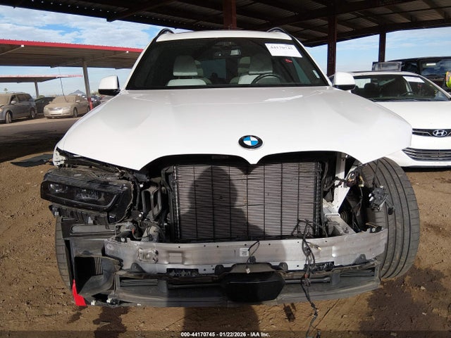 5UX23EM06R9V80711 BMW X7 Xdrive40i