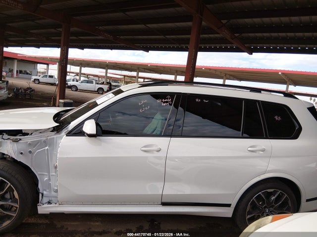5UX23EM06R9V80711 BMW X7 Xdrive40i