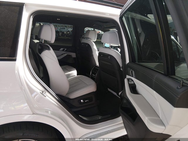 2024 BMW X7 5UX23EM06R9V80711 Photo 7
