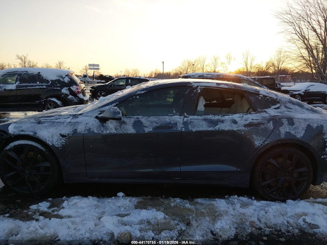 5YJSA1E21JF284831 Tesla MODEL S