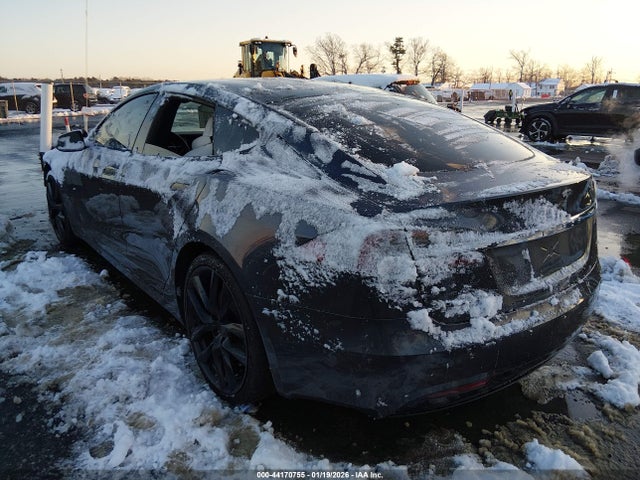 2018 TESLA MODEL S 5YJSA1E21JF284831 Photo 2