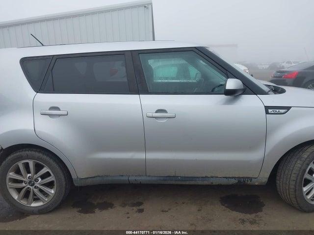 KIA SOUL + 2018 KNDJP3A5XJ7527533 Image 14