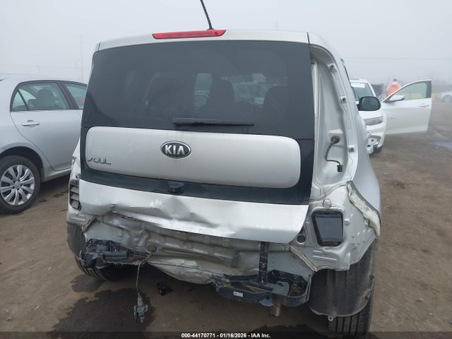 KIA SOUL + 2018 KNDJP3A5XJ7527533 Image 17
