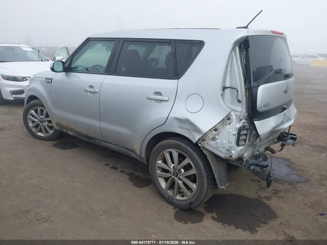 KIA SOUL + 2018 KNDJP3A5XJ7527533 Image 3