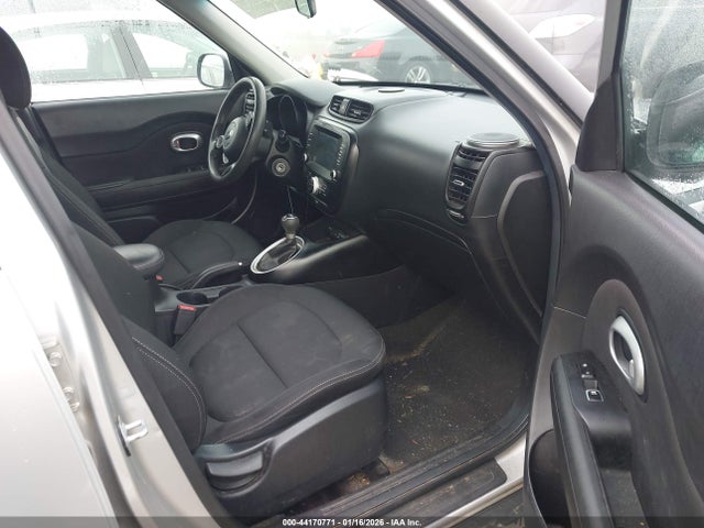 KIA SOUL + 2018 KNDJP3A5XJ7527533 Image 5