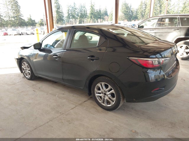 3MYDLBYV3HY176063 Toyota YARIS IA
