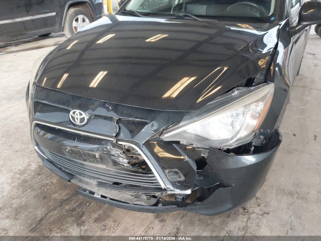 3MYDLBYV3HY176063 Toyota YARIS IA