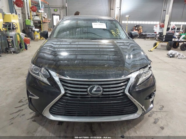 2017 Lexus Es 350 მანქანა იყიდება აუქციონზე, vin: 58ABK1GG1HU036994, აუქციონის ნომერი: 44170805