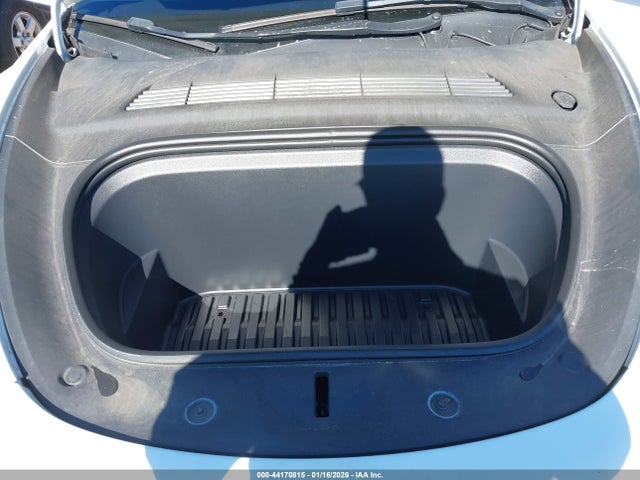 2023 TESLA MODEL Y 7SAYGDEE1PF636340 Photo 9