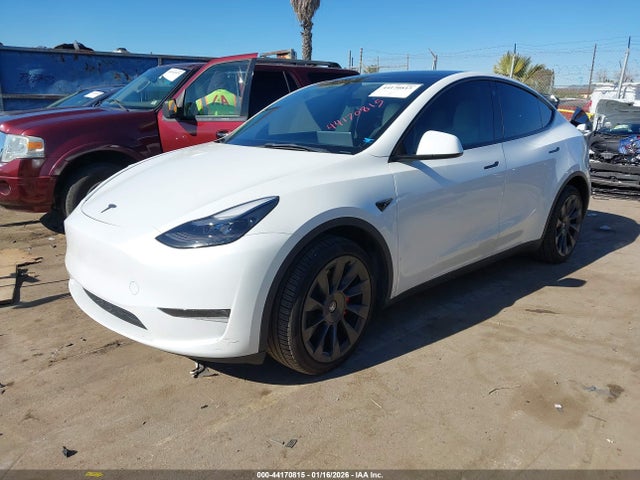2023 TESLA MODEL Y 7SAYGDEE1PF636340 Photo 1