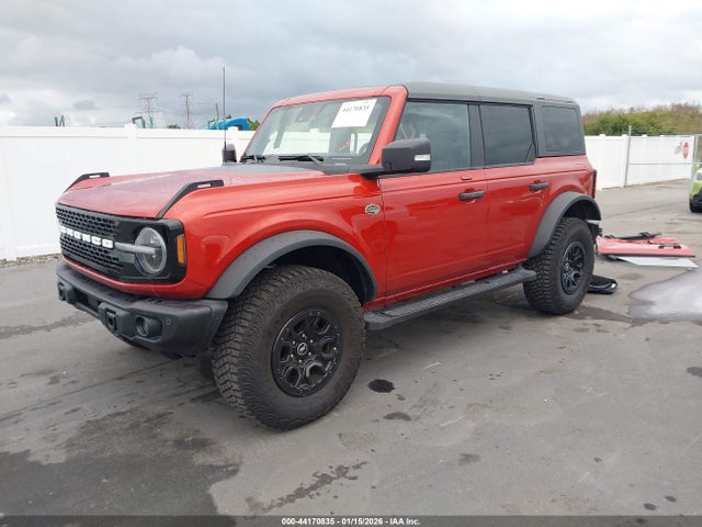 Ford Bronco Wildtrak 2023 1FMEE5DP2PLB43791 Image 2