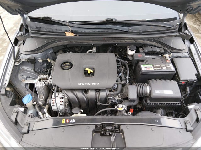 KMHD74LF8JU593925 Hyundai ELANTRA SE