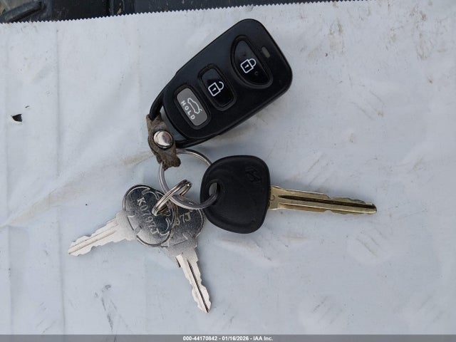 KMHD74LF8JU593925 Hyundai ELANTRA SE