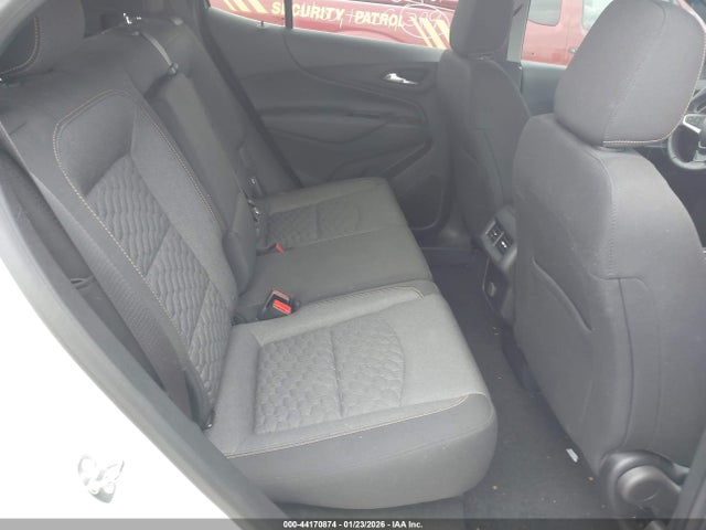 2GNAXKEX7J6221774 Chevrolet EQUINOX LT
