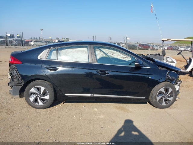 KMHC75LC0KU144344 Hyundai Ioniq Hybrid Sel