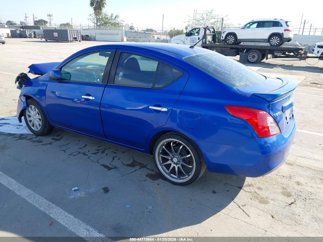 3N1CN7AP9EL843629 Nissan Versa 1.6 Sv