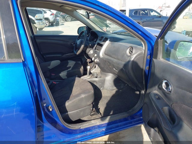 3N1CN7AP9EL843629 Nissan Versa 1.6 Sv
