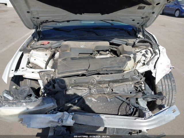 WBA3B1C50EP680675 BMW 320i