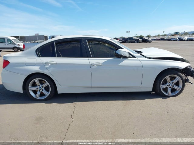 WBA3B1C50EP680675 BMW 320i