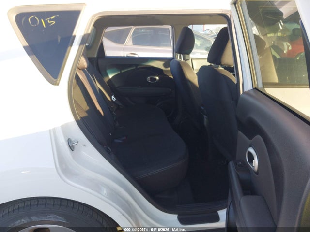 KIA Soul 2015 KNDJN2A2XF7793602 Image 8