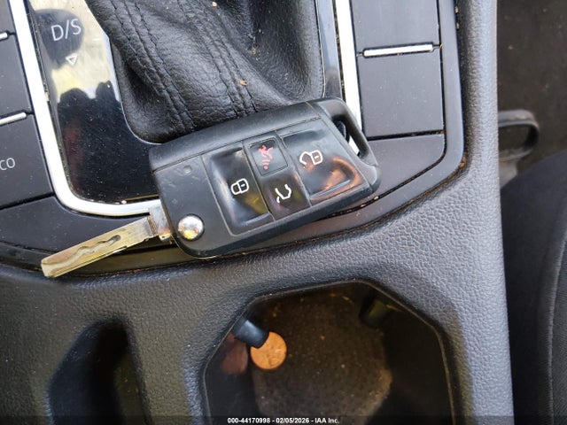 2019 Volkswagen Jetta მანქანა იყიდება აუქციონზე, vin: 3VWC57BU4KM089284, აუქციონის ნომერი: 44170998