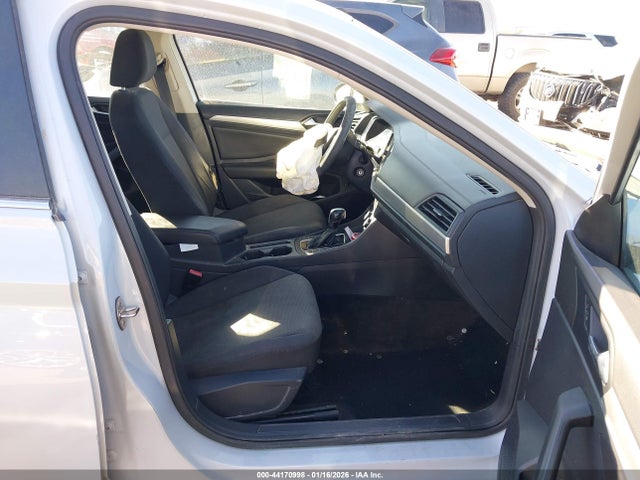2019 Volkswagen Jetta მანქანა იყიდება აუქციონზე, vin: 3VWC57BU4KM089284, აუქციონის ნომერი: 44170998