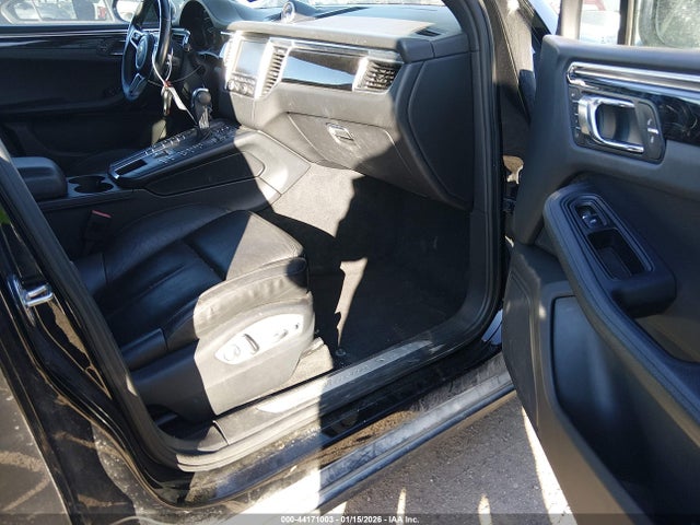 2016 PORSCHE MACAN WP1AB2A52GLB50381 Photo 4