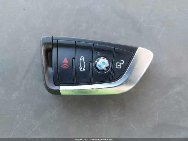 WBA53BH09MWW97326 BMW 530I