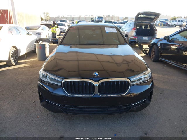 WBA53BH09MWW97326 BMW 530I
