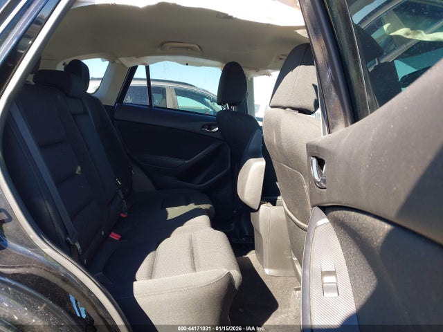 44171031 :رقم المزاد ، JM3KE2CY0G0767971 vin ، 2016 Mazda Cx-5 Touring مزاد بيع