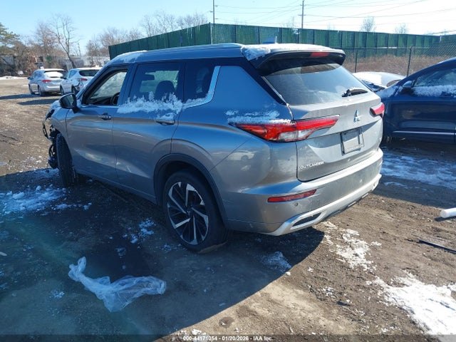 2022 MITSUBISHI OUTLANDER JA4J4VA8XNZ061461 Photo 2