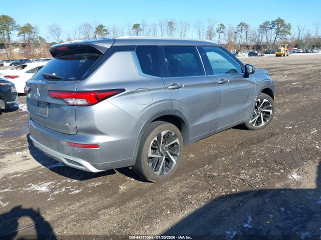 2022 MITSUBISHI OUTLANDER JA4J4VA8XNZ061461 Photo 3