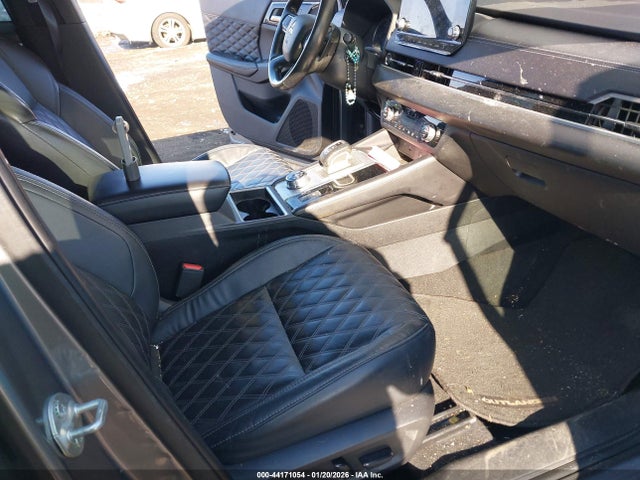 2022 MITSUBISHI OUTLANDER JA4J4VA8XNZ061461 Photo 4