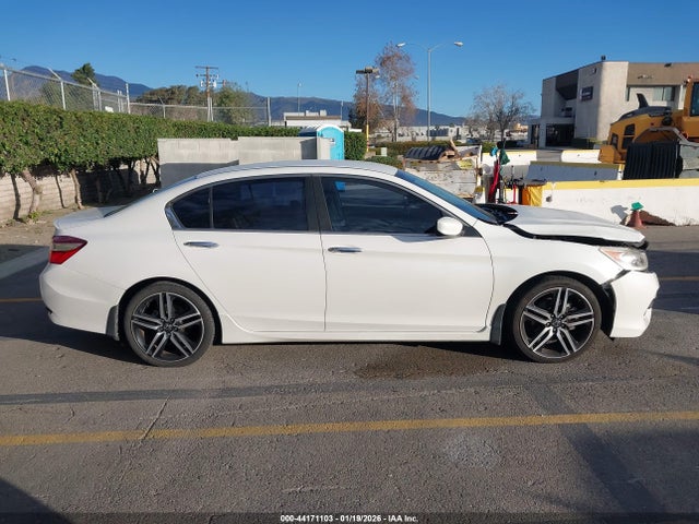 1HGCR2F56HA137484 Honda Accord Sport