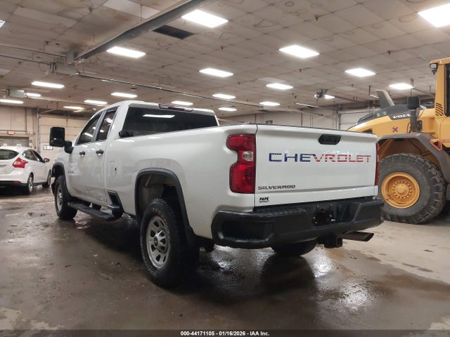 2022 CHEVROLET SILVERADO 3500HD 1GC5WRE74NF152740 Photo 2