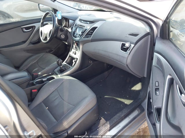 2015 Hyundai Elantra Limited მანქანა იყიდება აუქციონზე, vin: KMHDH4AE4FU377665, აუქციონის ნომერი: 44171124
