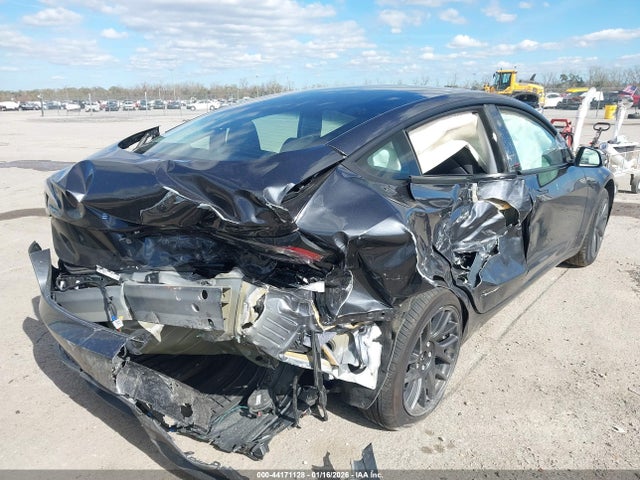 2025 TESLA MODEL 3 5YJ3E1EA5SF071298 Photo 3