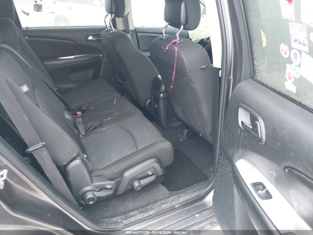 44171129 :رقم المزاد ، 3C4PDCBB7KT694212 vin ، 2019 Dodge Journey Se مزاد بيع