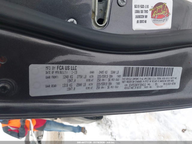 44171129 :رقم المزاد ، 3C4PDCBB7KT694212 vin ، 2019 Dodge Journey Se مزاد بيع