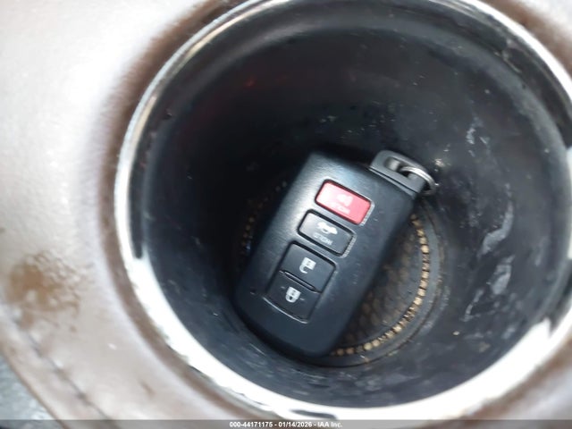 4T1BD1EB0EU027742 Toyota Avalon Hybrid Limited