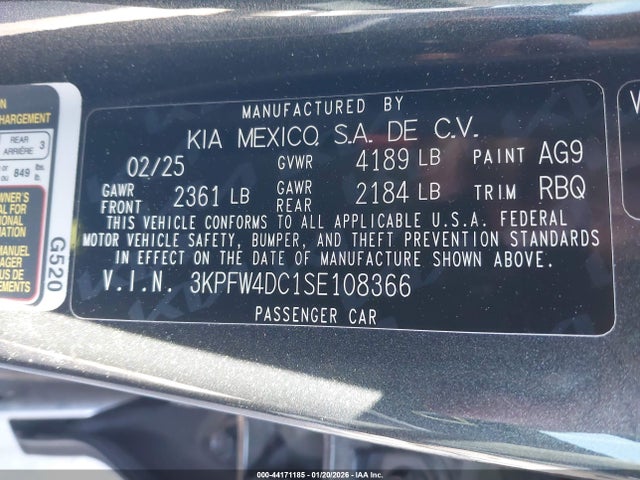 2025 KIA K4 3KPFW4DC1SE108366 Photo 8