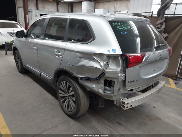 2019 MITSUBISHI OUTLANDER JA4AD2A35KJ000550 Photo 2