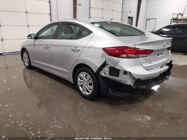 2017 HYUNDAI ELANTRA 5NPD74LF8HH101421 Photo 2