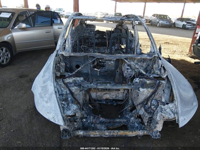 2026 TESLA MODEL Y 7SAYGDED2TF408803 Photo 5