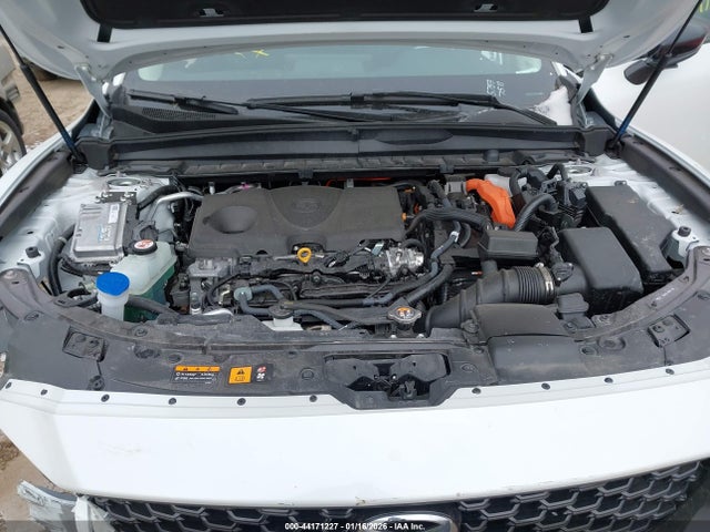 2025 Mazda Cx-50 Hybrid Premium Package მანქანა იყიდება აუქციონზე, vin: 7MMVAADW5SN133527, აუქციონის ნომერი: 44171227